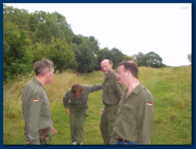 600x449 pixels (122K)